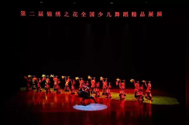 今天,请把朋友圈留给咱黄埔青少年!为你们打Call日夜不分~