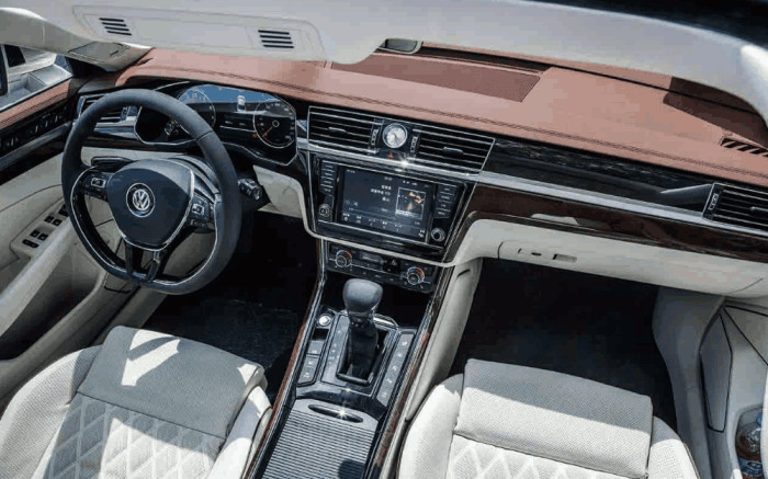 大众辉昂现在还能买到吗,辉昂尊贵版停产了吗