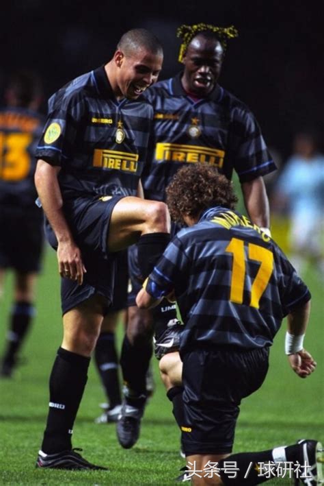 梅西和c罗谁是近十年足坛第一人,天妒英才罗纳尔多完整版