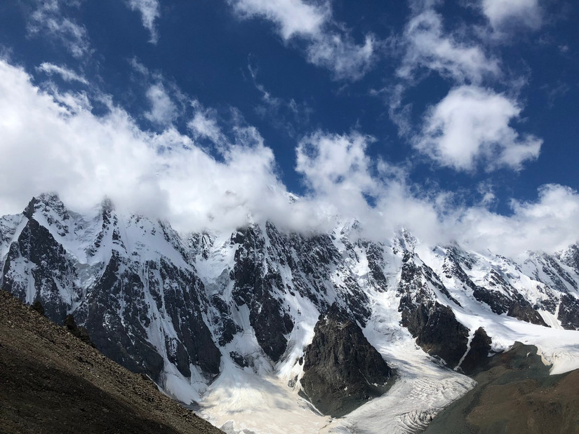 LOWA换军胶,任性博格达——记我跌宕起伏的博格达大环