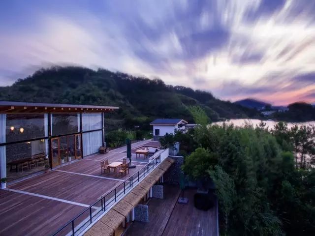 40岁大叔买下一座岛,大叔为钓鱼买下一座岛