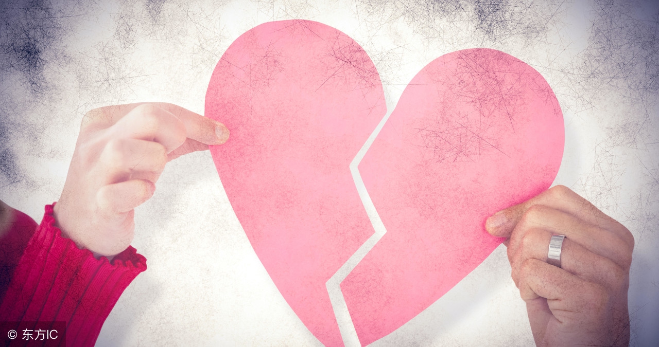 恋爱中女孩子应该向男生要钱吗,谈恋爱的时候女生经常向男生要钱