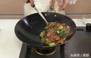 炒腊肉是先炒蒜苔还是先炒腊肉,腊肉的家常做法怎么炒好吃教程