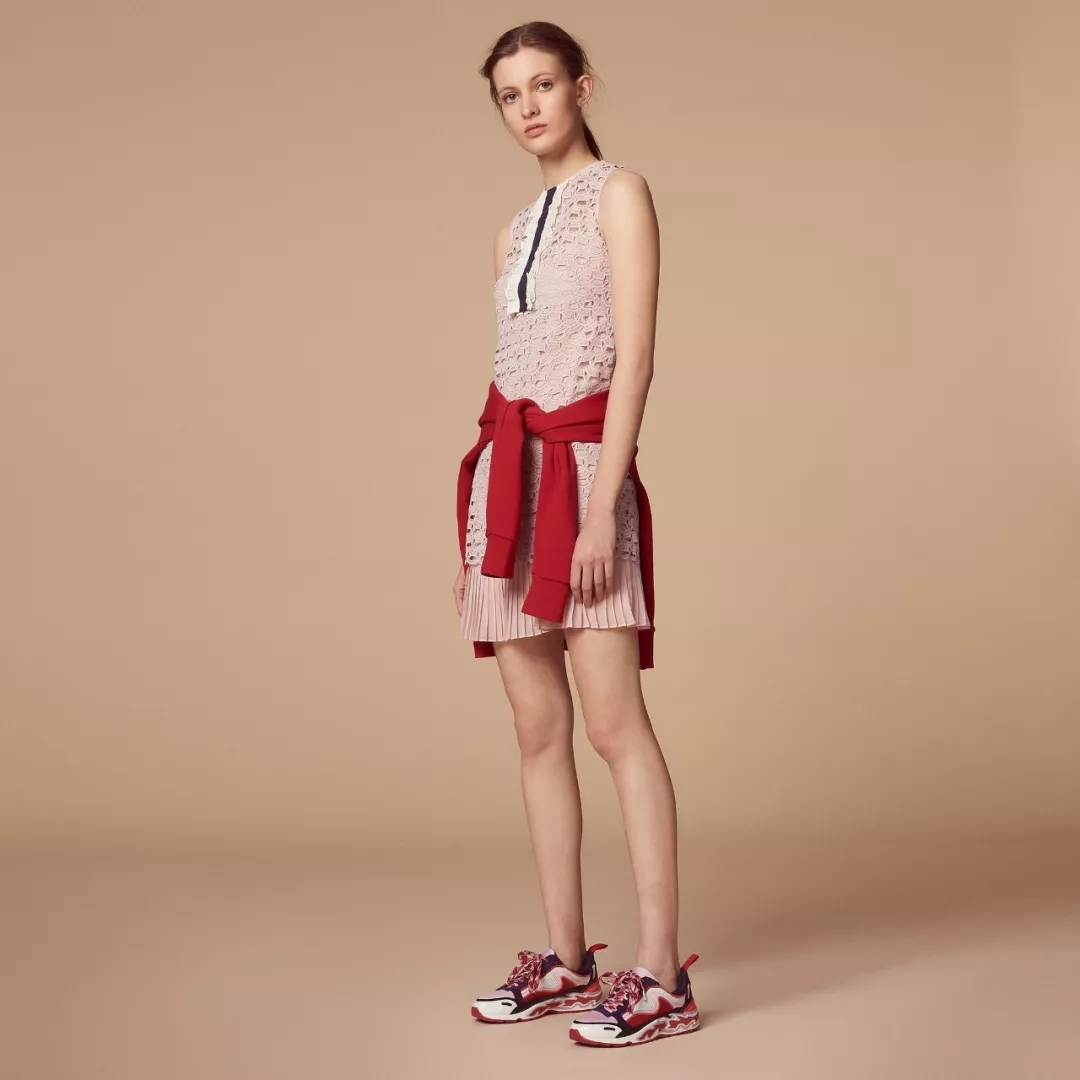 「逢逛必买」｜“穿上她家的裙子，不去派对也该去喝一杯！”