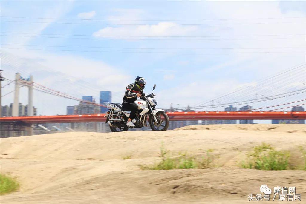 钱江摩托车新御龙150多少钱,钱江新款逸550测评