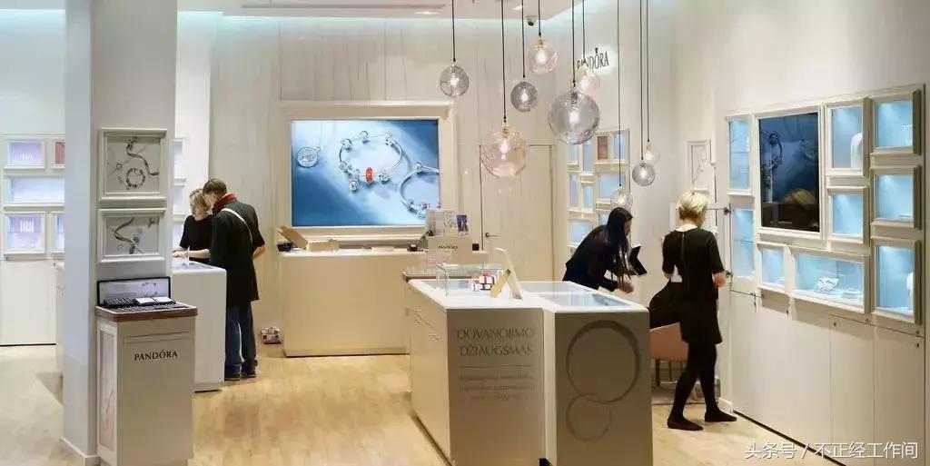 为摆脱业绩疲软，珠宝界的黑马要降价了，潘多拉产品平均降幅15%
