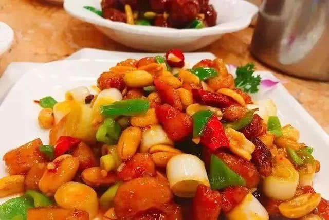 藏在市中心的美食街，吃一年都吃不够！第一个就是北京人爱吃的