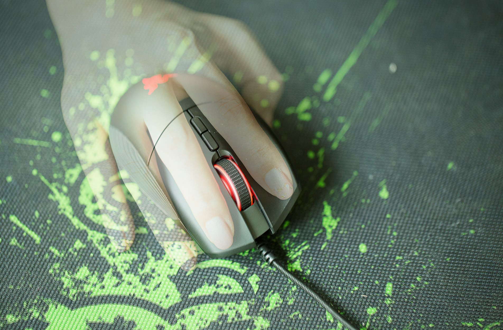 为fps而生的游戏本,雷蛇razer蝰蛇标准版游戏实测