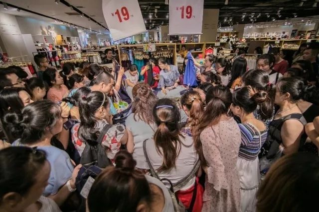 用限时“空间”引爆5340万消费，看龙湖双城“疯抢”计