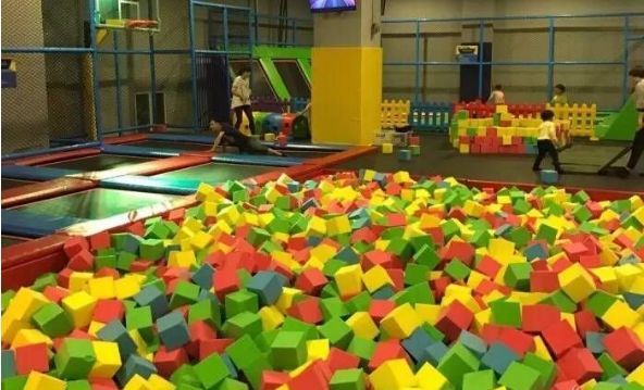 武汉蹦床主题乐园欢蹦乐跳,武汉十大蹦床游乐园排行榜