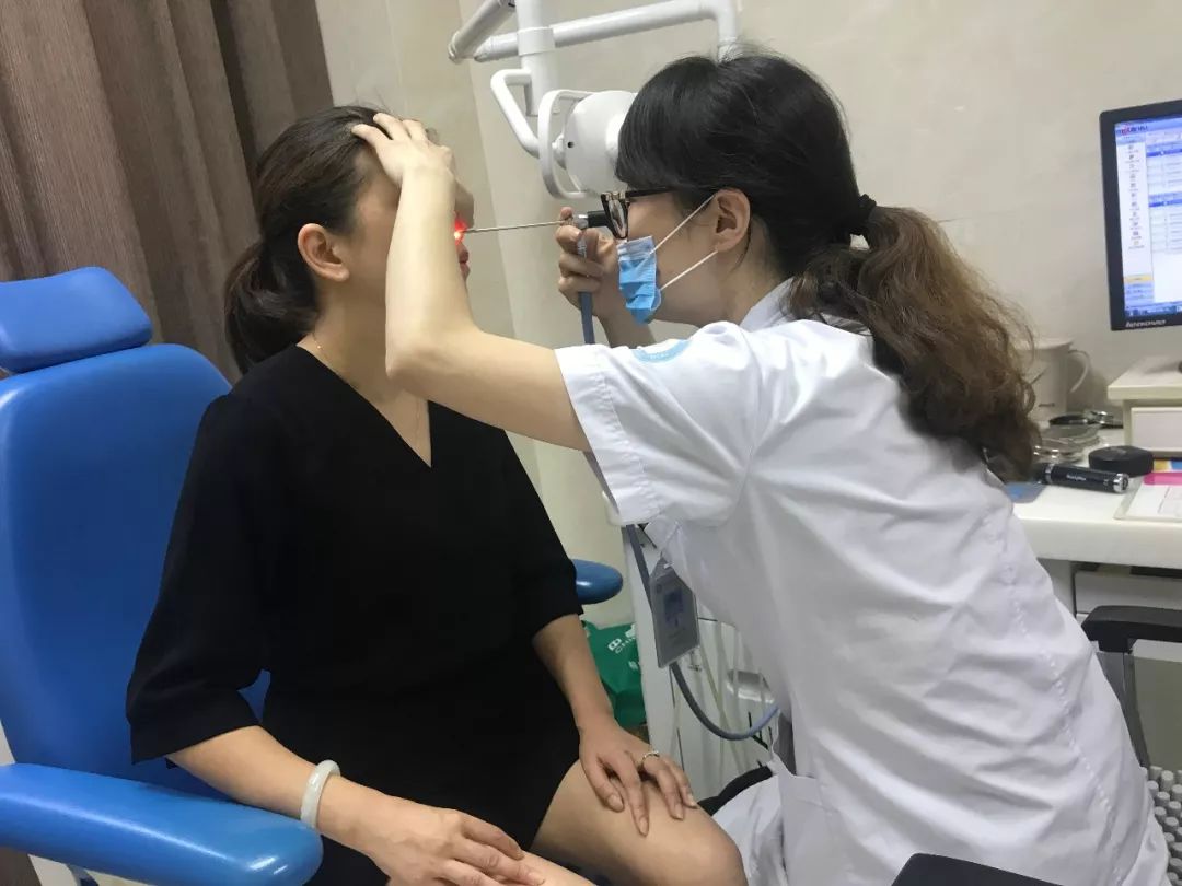 女子网购药品致病情加重,女子长期服用网购减肥药