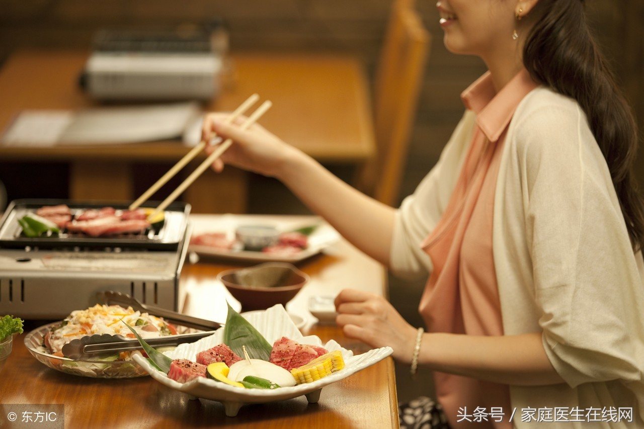 吃饭七分饱的危害有哪些,一天三餐吃得太饱会怎样