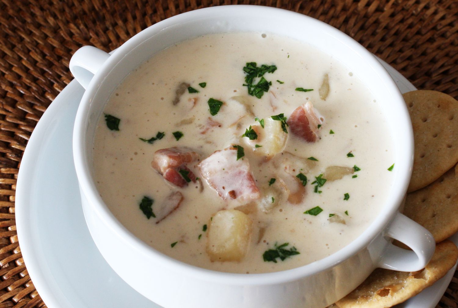 五心烦热吃金匮肾气丸可以吗,肾阴不足心肝火旺吃知柏地黄丸