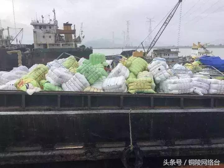 铜陵高价回收旧衣服,铜陵回收名牌衣服