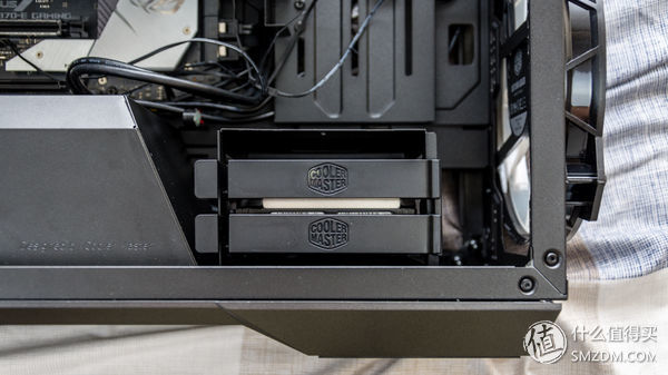 灯，灯灯灯灯！酷冷至尊H500MARGB游戏机箱深度测评