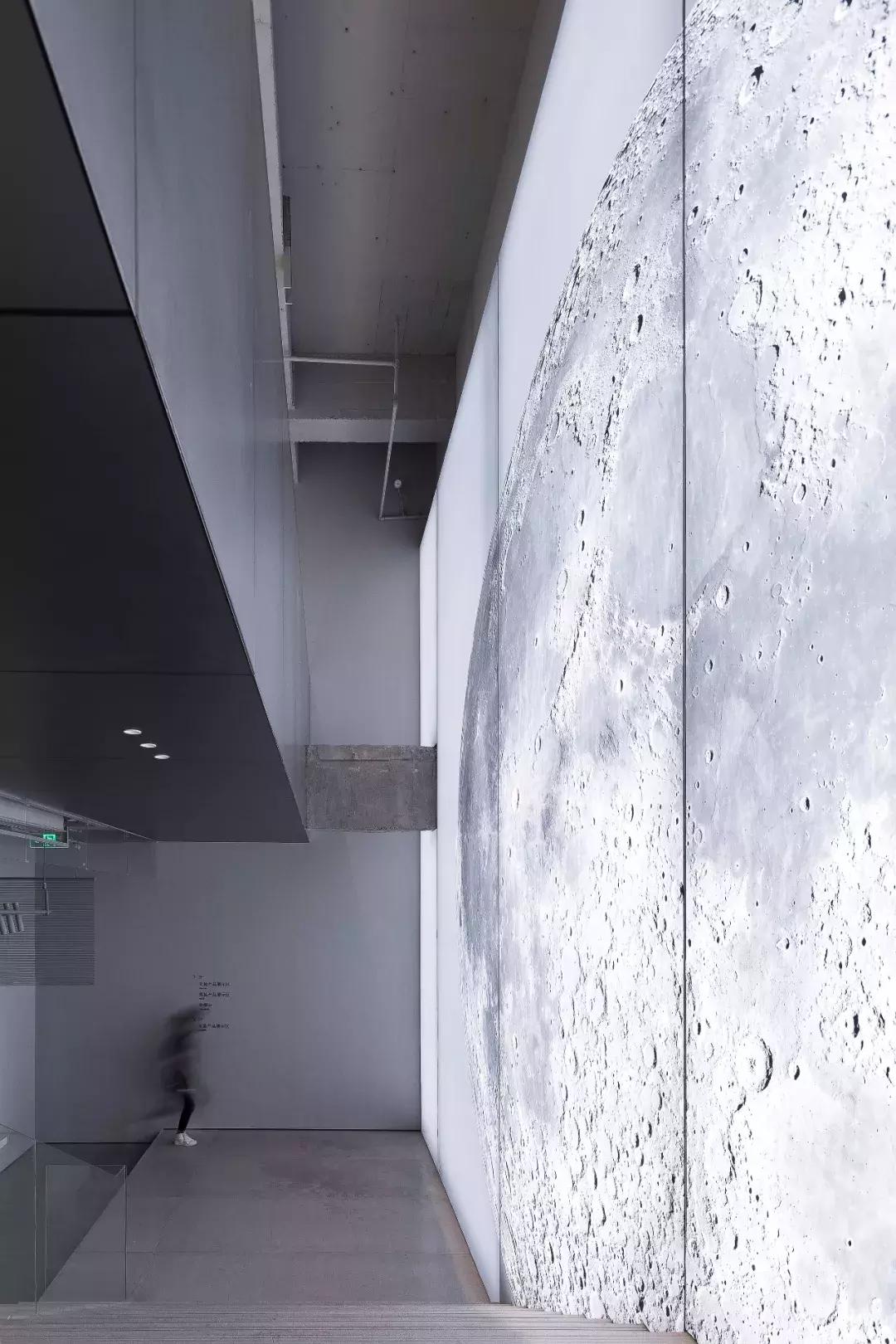 新作首发｜墟之峡谷.上海UR旗舰店！