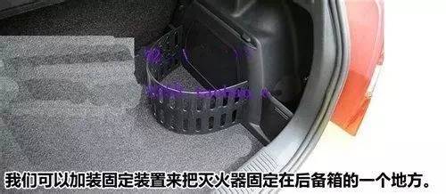 行驶中的小车突然爆炸,轿车突然爆炸事件