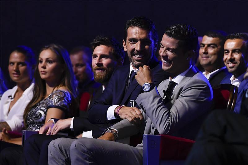 布冯谈c罗欧冠,布冯重回尤文图斯见c罗