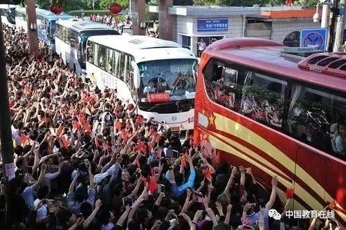 直击高考工厂毛坦厂,毛坦厂亚洲最大高考工厂