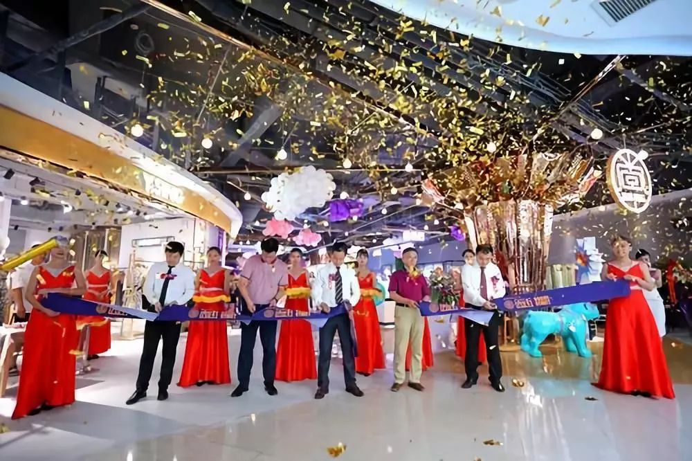 有颜又有料的网红女人街，CBD万达尚街开业啦！