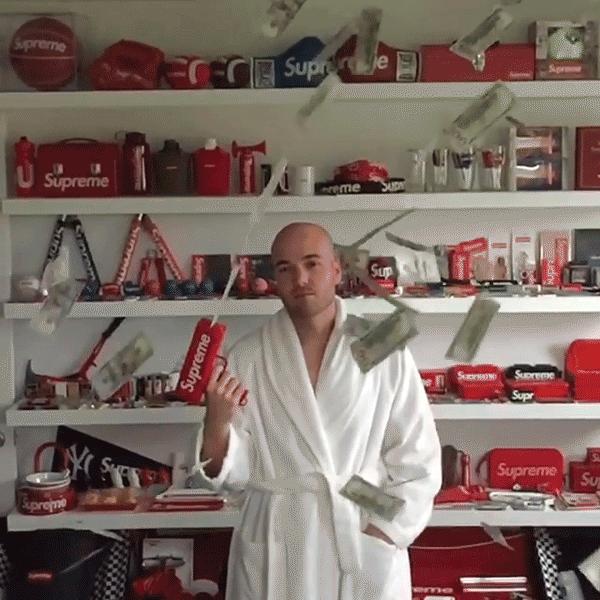 这次，国潮丢了中国的脸！国内第一家Supreme开业！专卖合法“山寨货”！