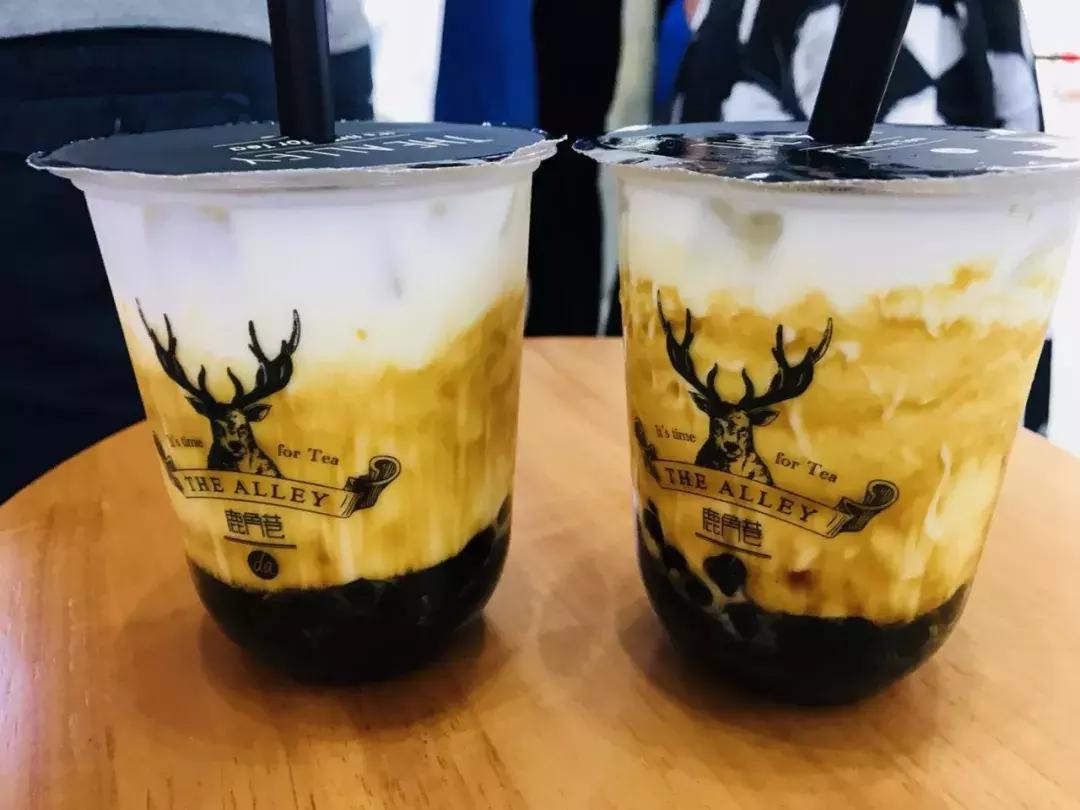 鹿角巷正版和山寨的对比,网红奶茶鹿角巷真假