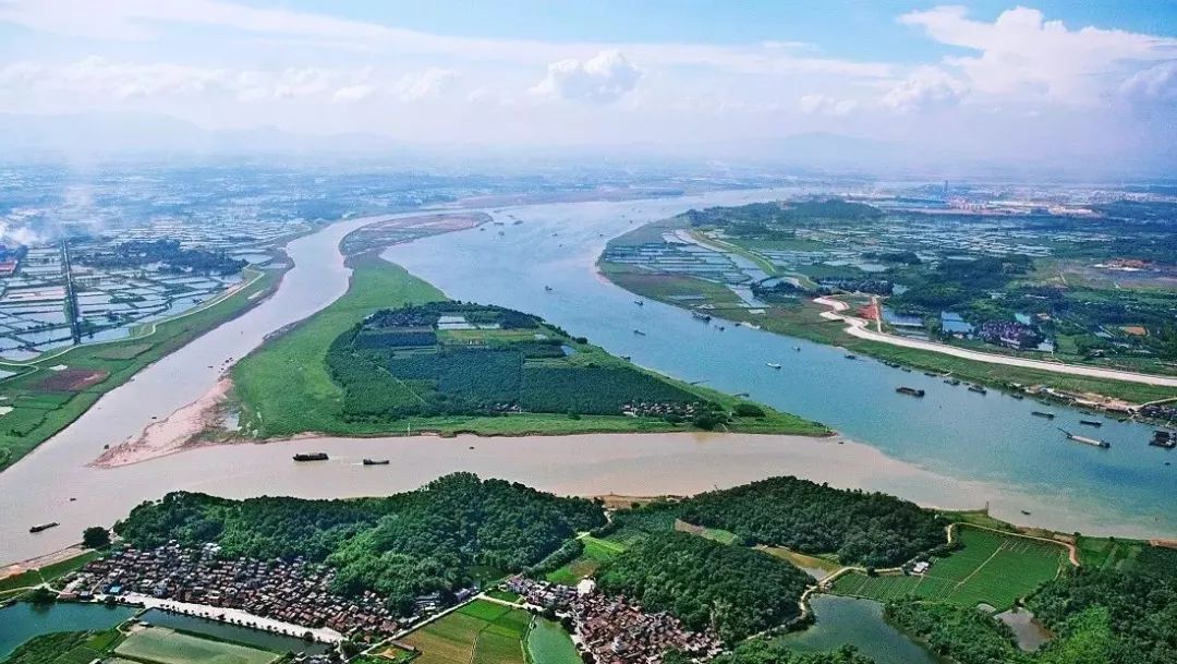 饮料喝完了还可以拿来做什么,饮料喝完瓶子有妙用