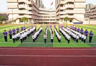 重庆这些“土豪”学校，从幼儿园开始就读不起了……