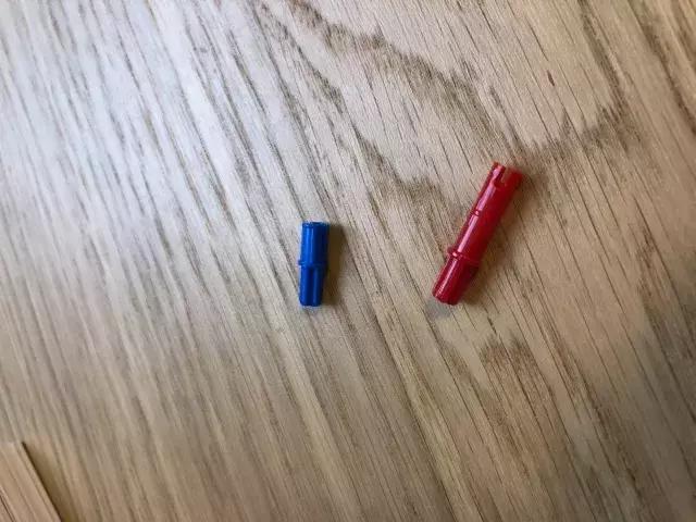 乐高10261与乐拼对比,乐拼和乐高布加迪的区别