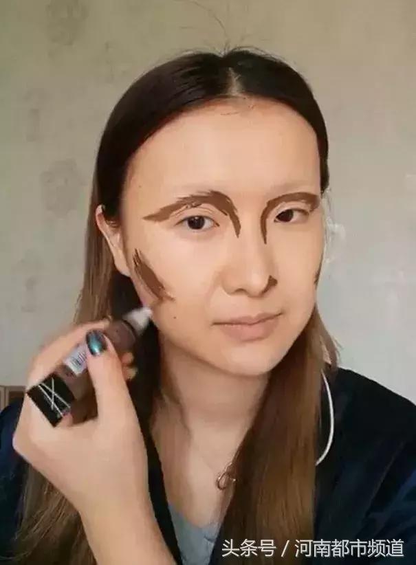 27岁重庆妹子化妆成蒙娜丽莎，狂吸60万粉，卸妆后模样！