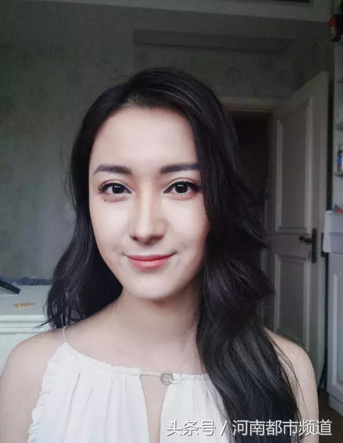 27岁重庆妹子化妆成蒙娜丽莎，狂吸60万粉，卸妆后模样！