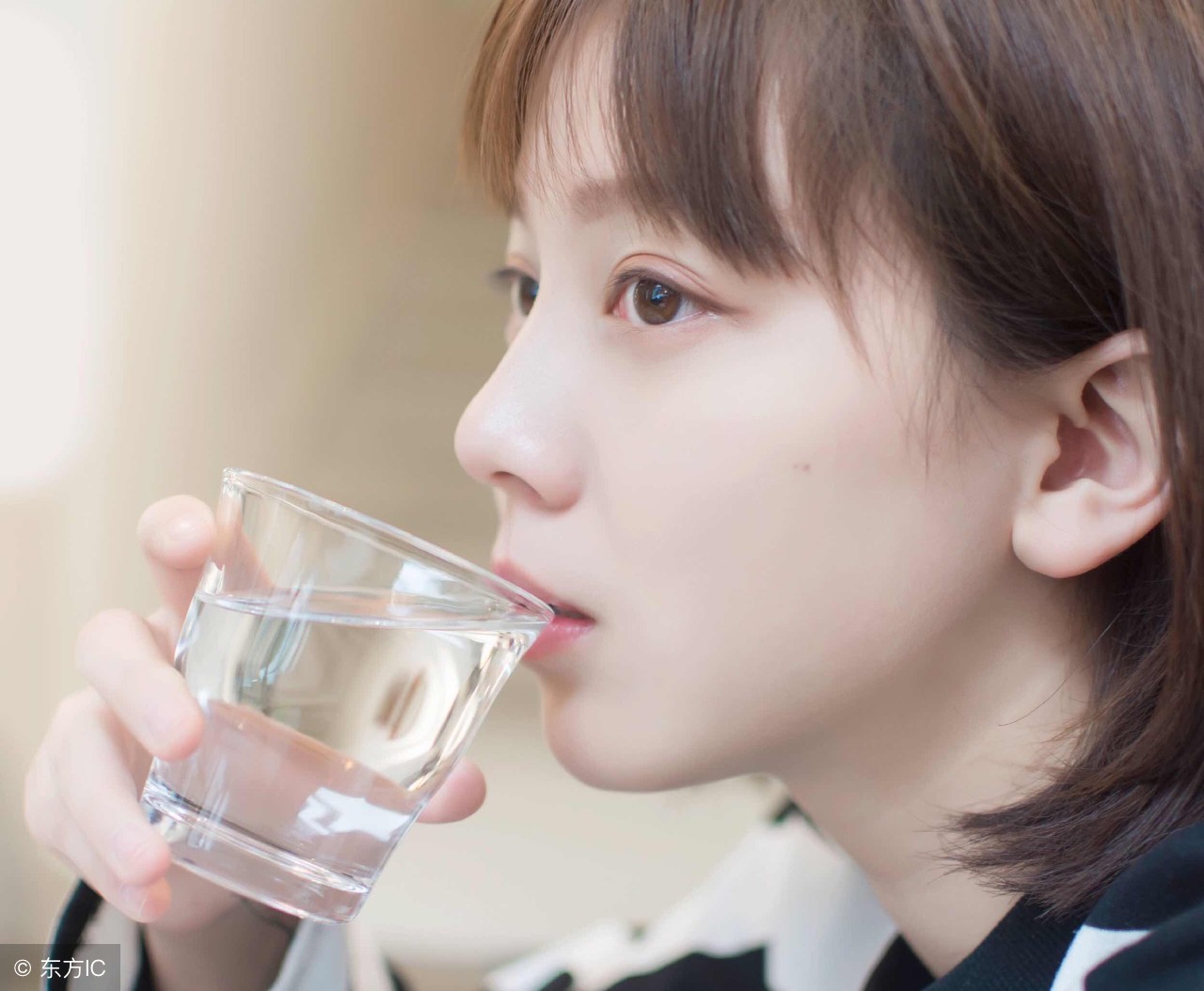 春困秋乏夏打盹冬不醒什么原因,晚上老失眠白天睡不着是什么病