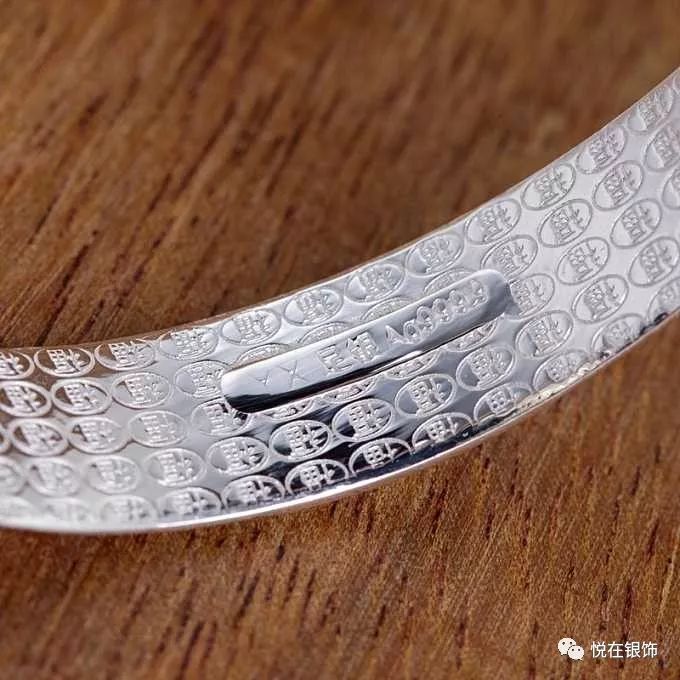 辨别真假银饰最简单的办法,如何辨别银饰真假最简单的方法