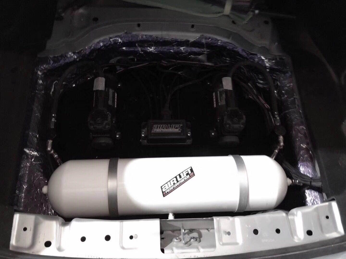 老款奔驰c63沉浸体验,老款奔驰c63值得入手吗