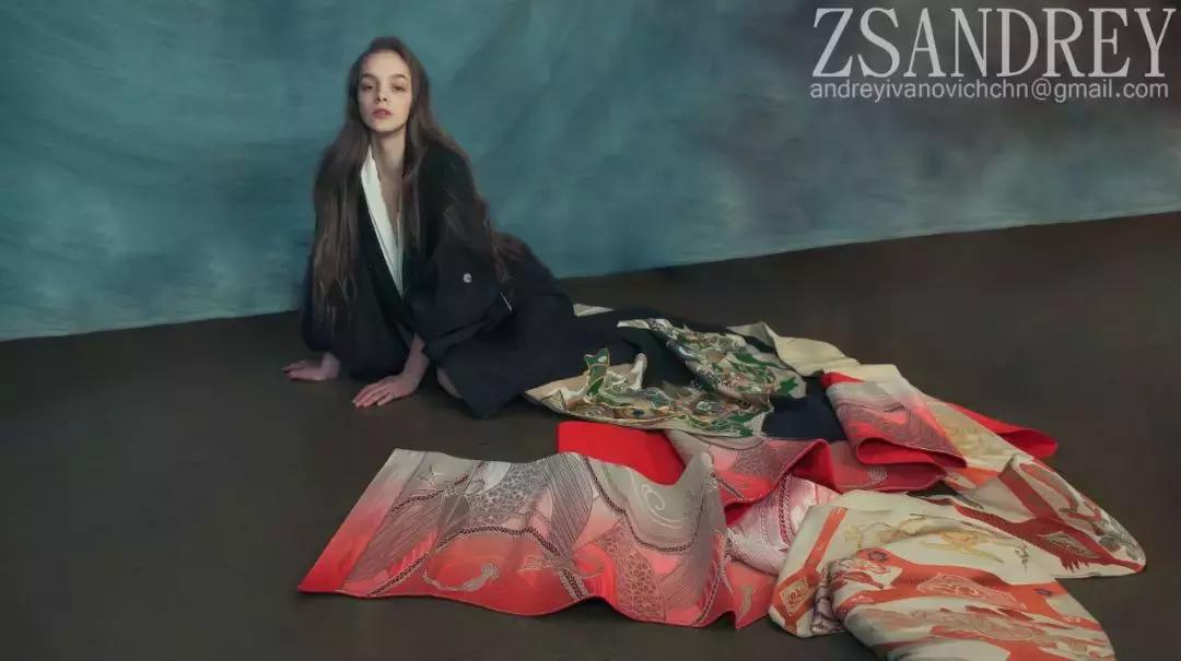 抖音30万赞，勾搭俄罗斯小姐姐拍照套路get