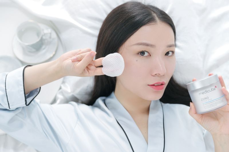 刘大神喜提阿汤哥，又顺手抛来一份缩毛孔秘籍