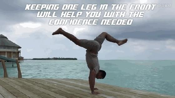 慢起倒立和自由倒立先练哪个,自由倒立技巧要领图解