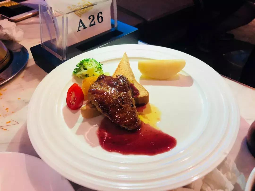 海鲜自助跟着抖音吃遍全国,美食推荐抖音最火网红餐厅海鲜