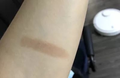 范冰冰抄袭蕾哈娜美妆！以为换个名字就能一天狂赚1000万美元？