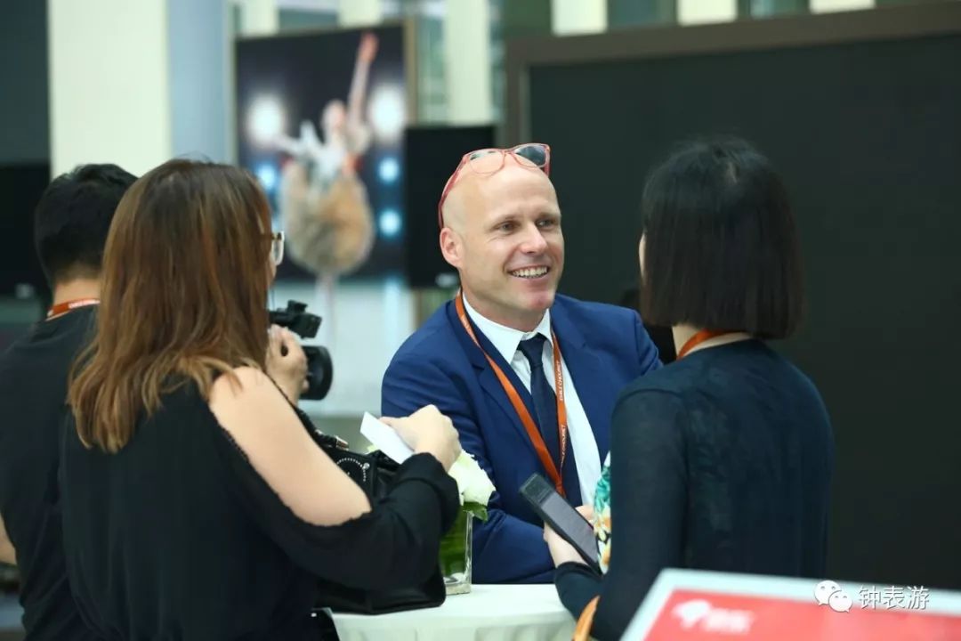 艾米龙女表经典款,2023款艾米龙新款男表