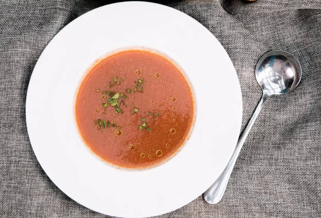 谢霆锋牛排探店,谢霆锋珍藏牛肉