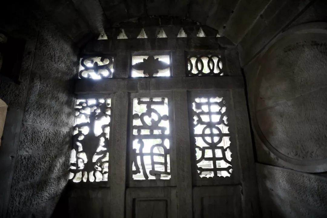 重庆鹅岭公园的石屋,鹅岭公园石屋