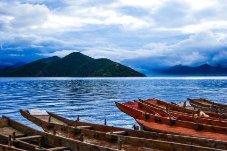 想避暑就来苍山顶,要想避暑就来西塘古镇