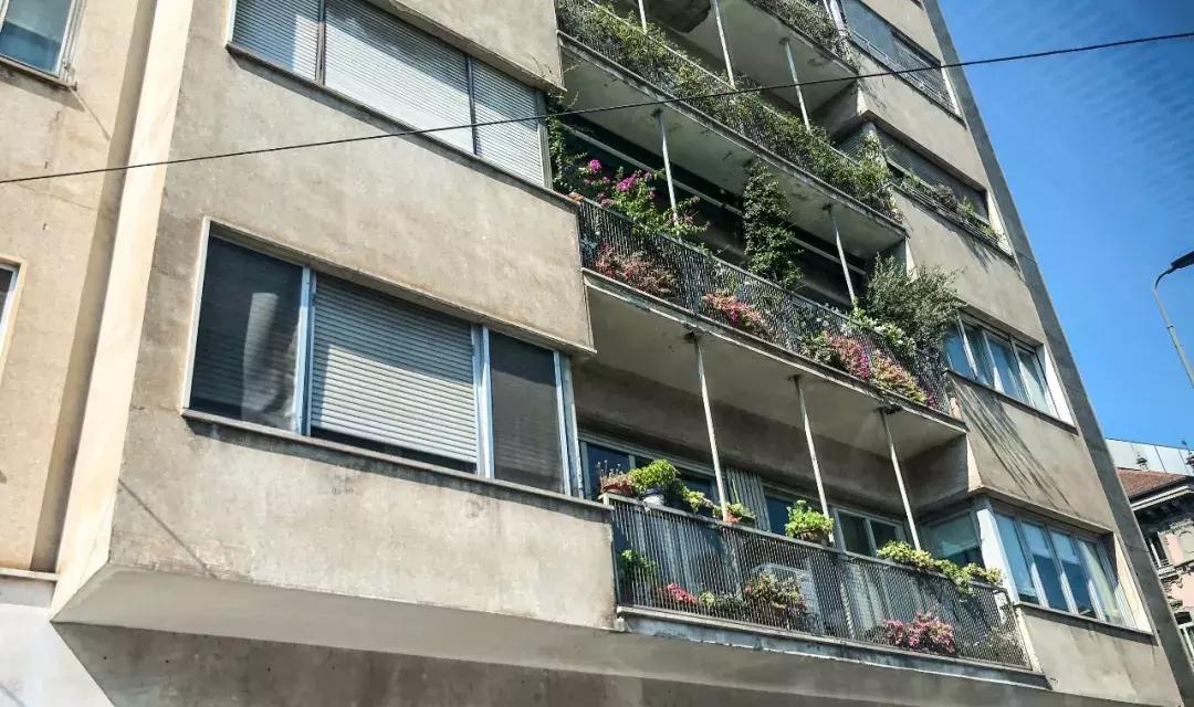 我坐着3万商务舱飞到欧洲开玛莎拉蒂，没想到美女这么多！