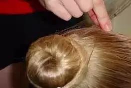 舞蹈盘头教程,简单快速的盘头方式