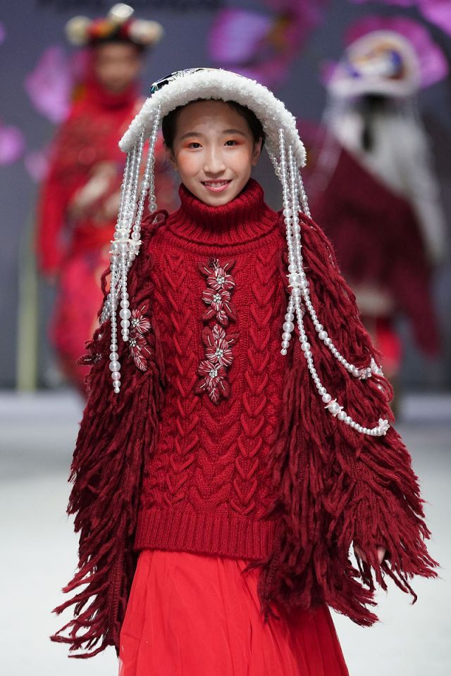 童装时装周走秀秋冬款2021,北京时装周2022秀场风采童装