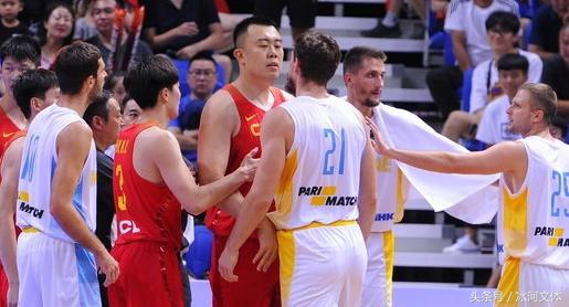 一路热身一路打男篮的脾气是不是该收敛一些