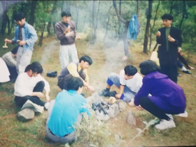 芳华！浪漫与热血，1990年代大学生，最后的精英教育接受者！