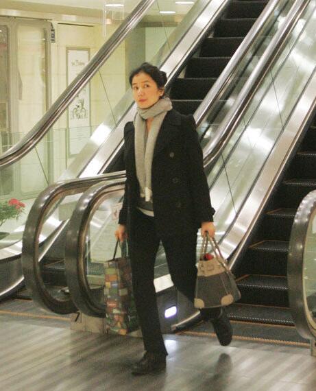 钟楚红素颜照老态毕现,钟楚红62岁素颜照片