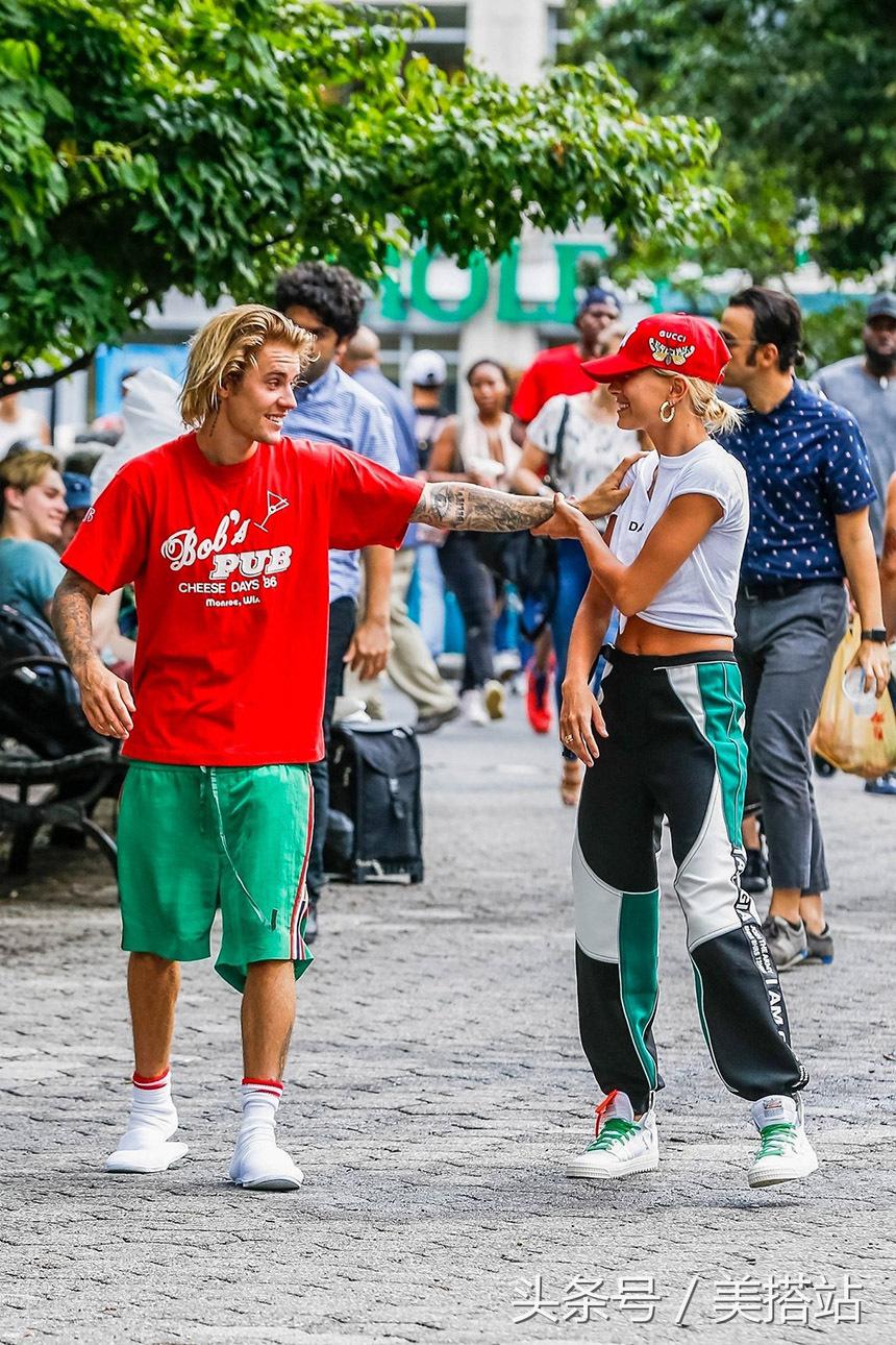 贾斯汀比伯和blackpink见面,贾斯汀比伯和海莉穿搭图片